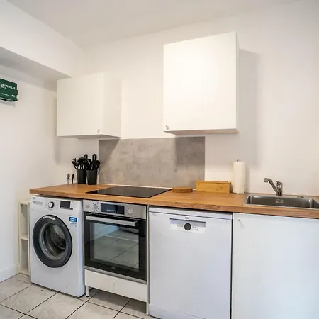 Appartamento Monteur In - 3 Bedrooms - 7 Single Beds *