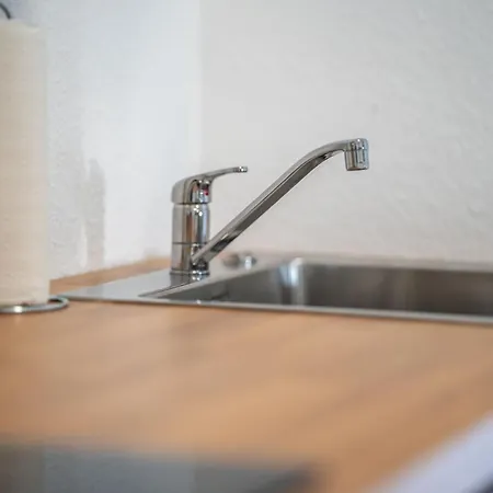 & Work - 3 Bed - 7 Beds Daire Nettetal