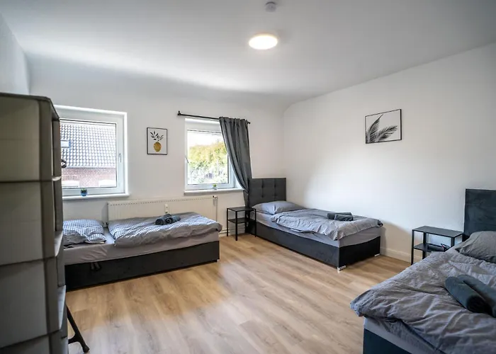 & Work - 3 Bed - 7 Beds Nettetal